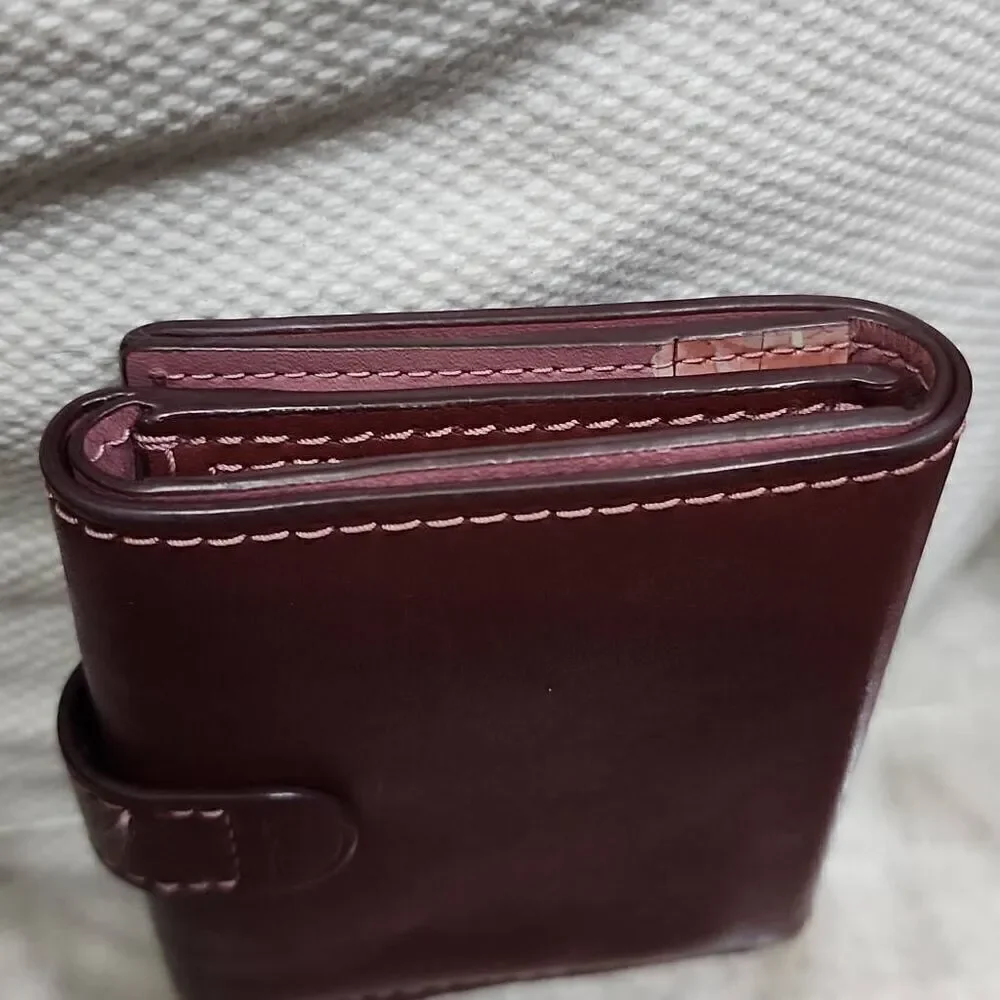 Coach Small Trifold Wallet in Bordeaux